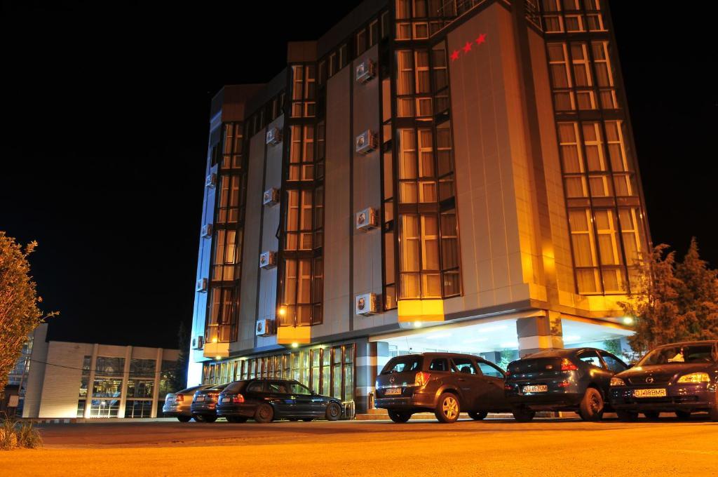Hotel Emma Est 크라이오바 외부 사진